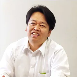 伊賀 大介氏
